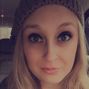 Meet your Posher, Leah